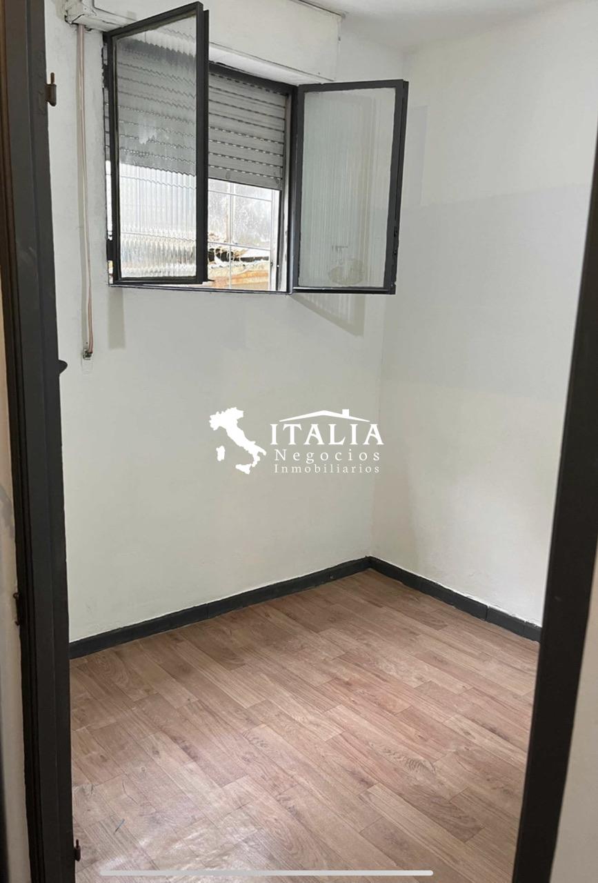 33FB44E7-69A3-4237-B7E4-199F1C6CAEFE